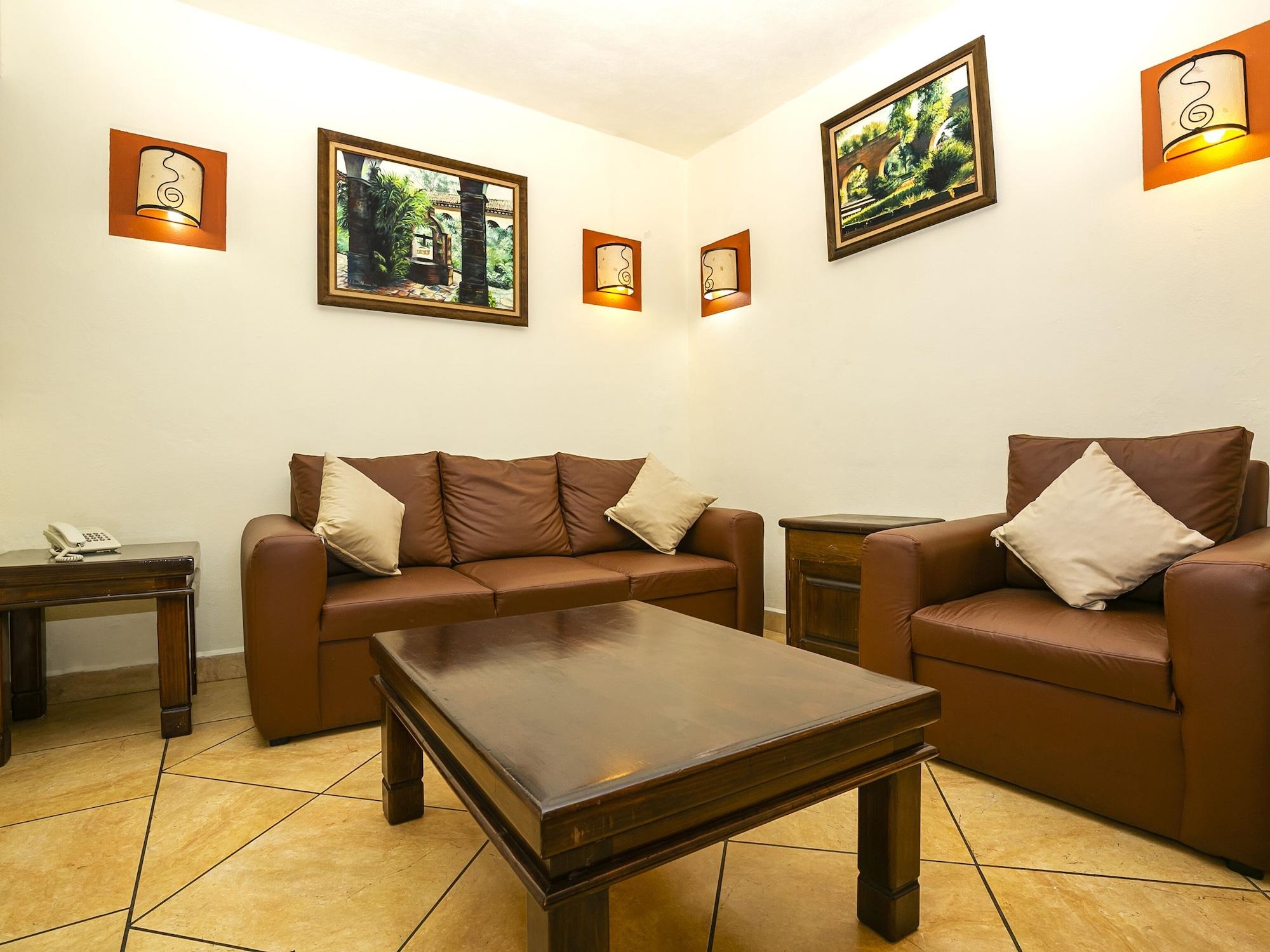 Hotel Casa Del Virrey & Suites Morelia Exterior photo