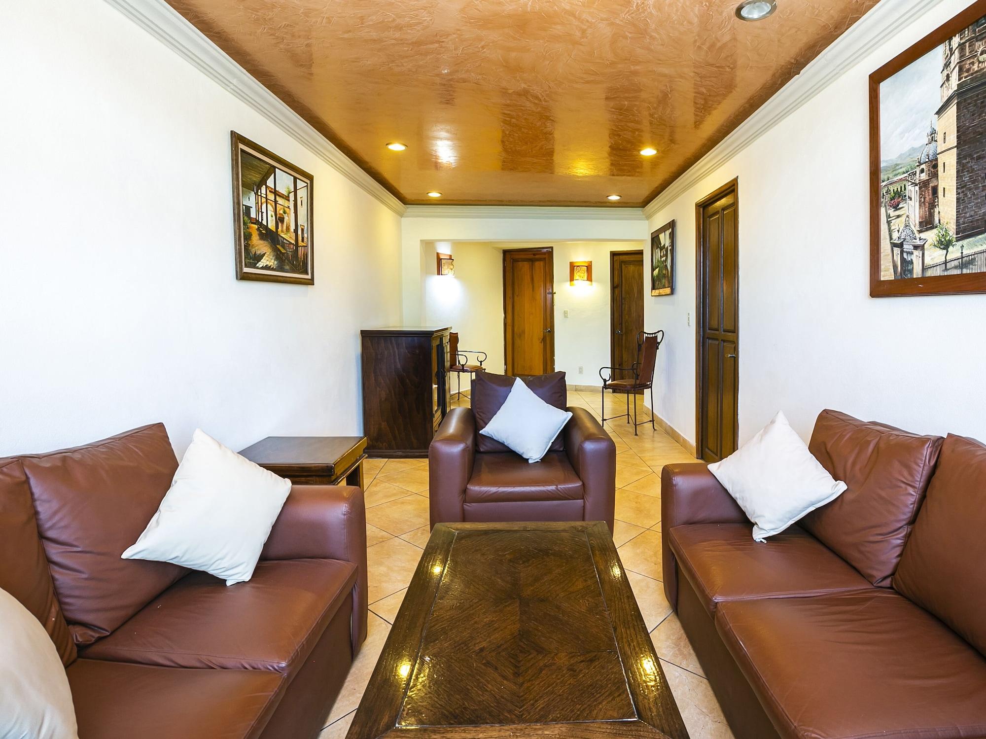 Hotel Casa Del Virrey & Suites Morelia Exterior photo