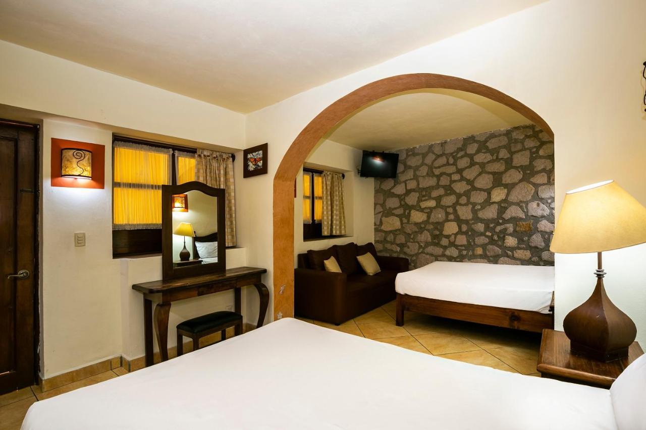 Hotel Casa Del Virrey & Suites Morelia Exterior photo