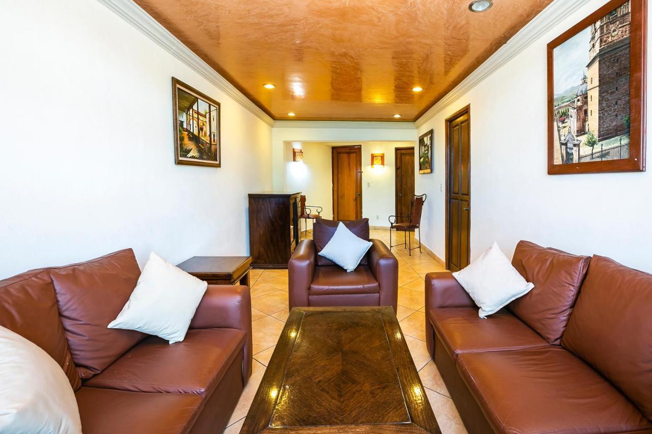 Hotel Casa Del Virrey & Suites Morelia Exterior photo