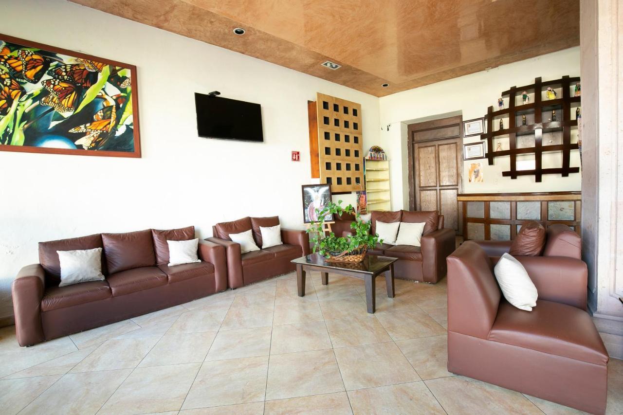 Hotel Casa Del Virrey & Suites Morelia Exterior photo