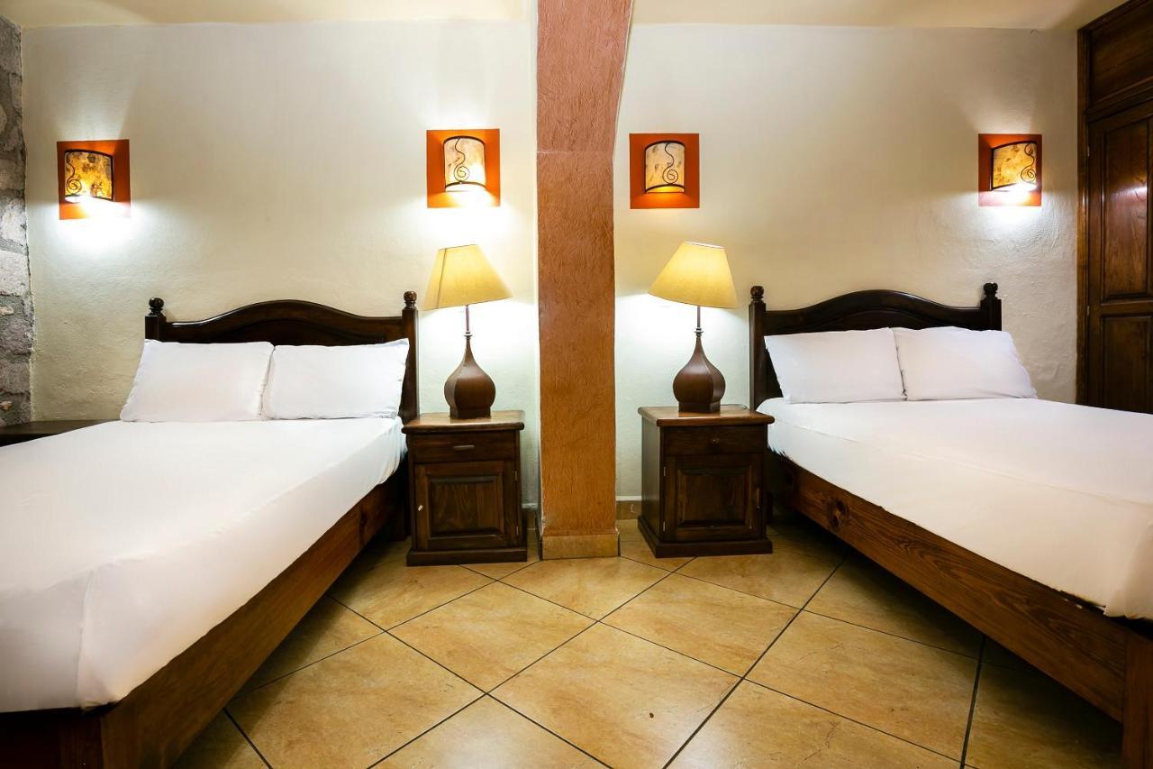 Hotel Casa Del Virrey & Suites Morelia Exterior photo